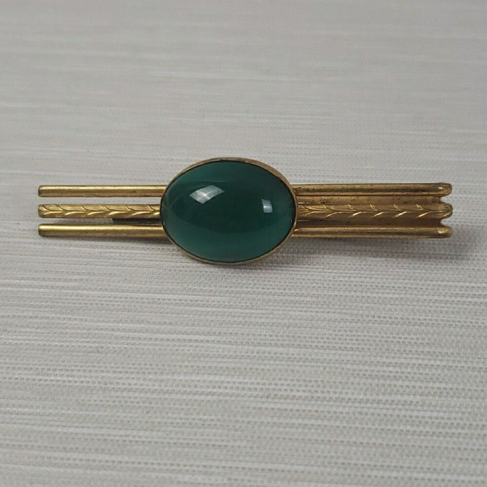 VTG Hickok Tie Bar Clasp Green Glass Cabochon Gold Tone USA Menswear MCM